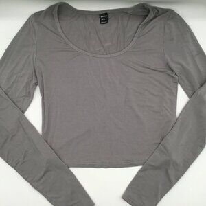 SHEIN, Gray long sleeve Crop Tee